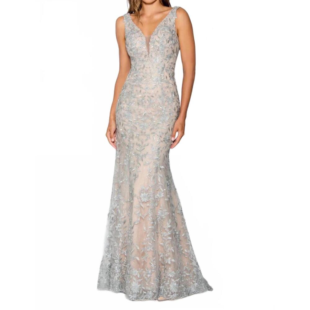NEW STELLA COUTURE long fitted sleeveless prom gown in silver